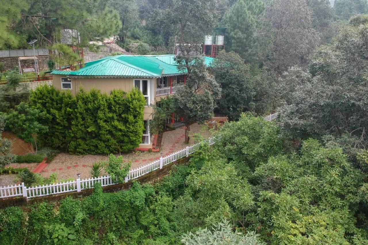 Mistletoe House By Veo - Part Of Stayvista Bhimtal Exterior photo