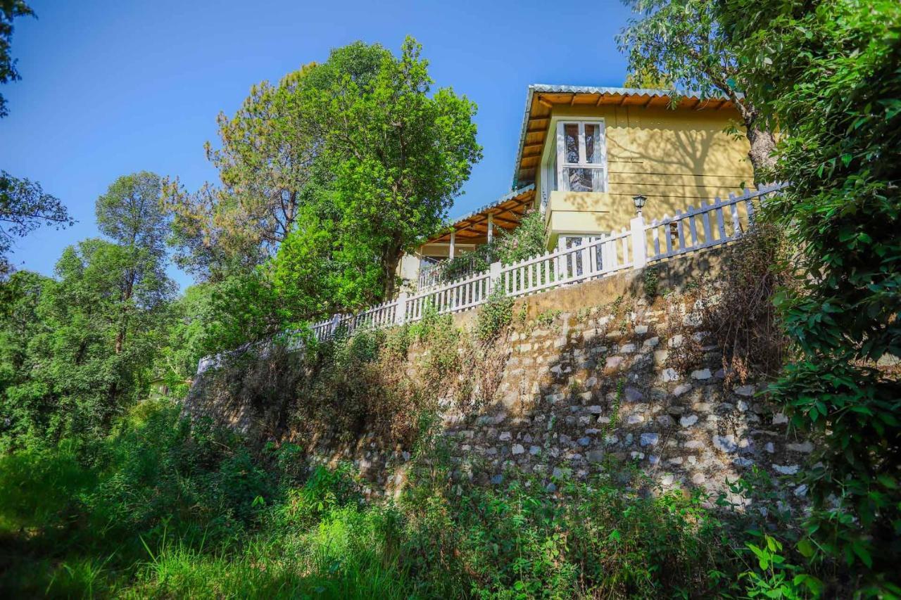Mistletoe House By Veo - Part Of Stayvista Bhimtal Exterior photo